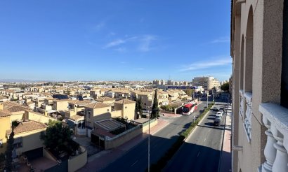 Resale - Apartment / flat - Torrevieja - El Molino