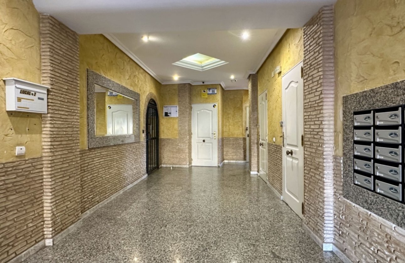 Resale - Apartment / flat - Torrevieja - El Molino