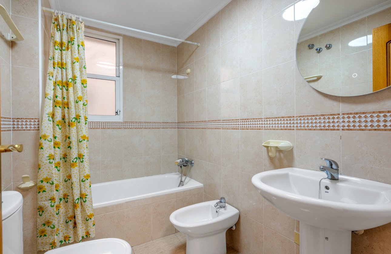 Resale - Apartment / flat - Torrevieja