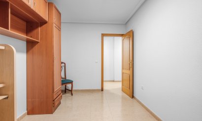 Resale - Apartment / flat - Torrevieja