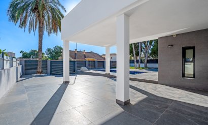 Resale - Villa - Campoamor