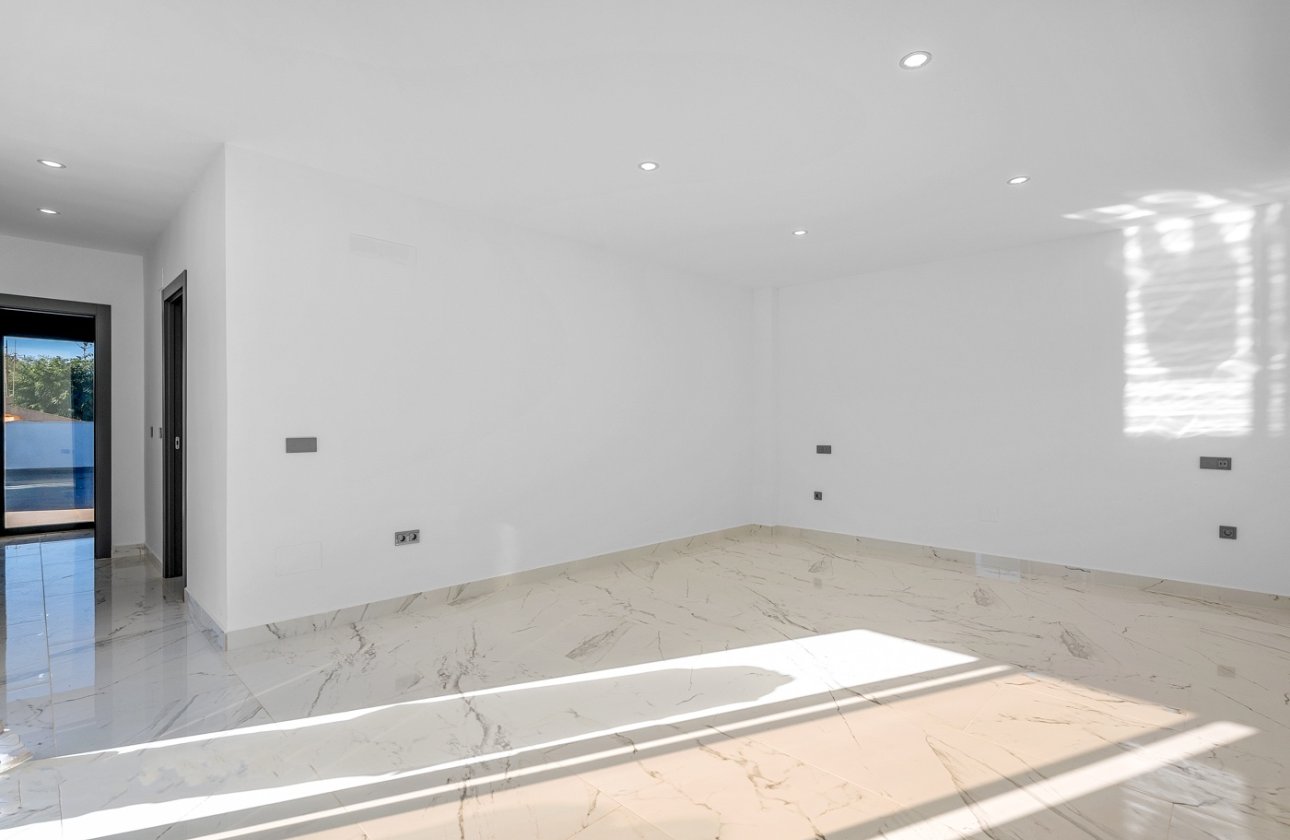 Resale - Villa - Campoamor