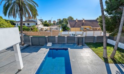 Resale - Villa - Campoamor