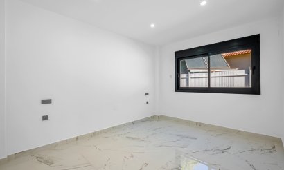 Resale - Villa - Campoamor