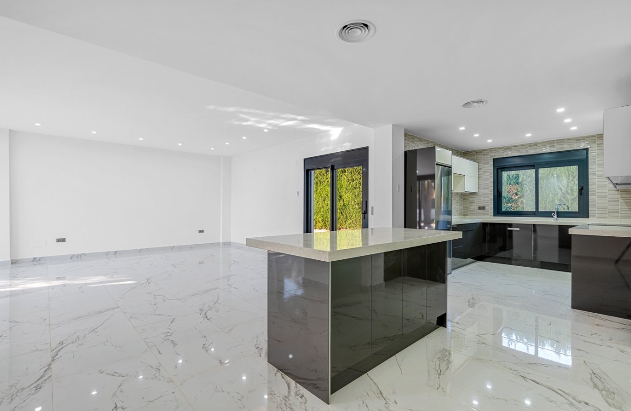 Resale - Villa - Campoamor