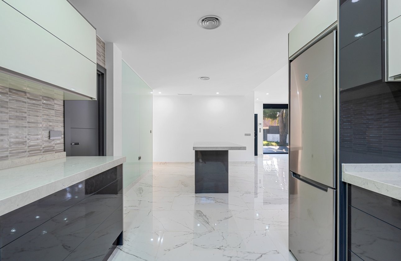 Resale - Villa - Campoamor