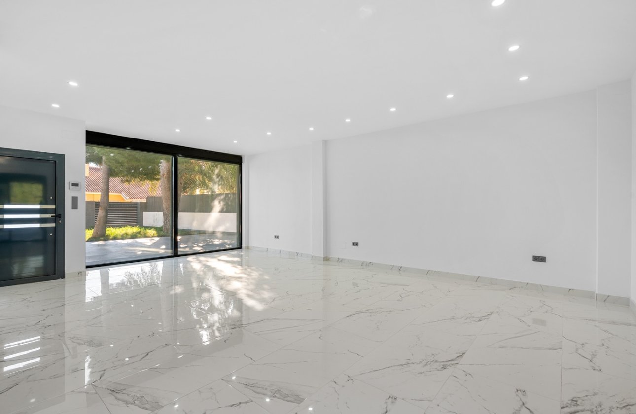 Resale - Villa - Campoamor