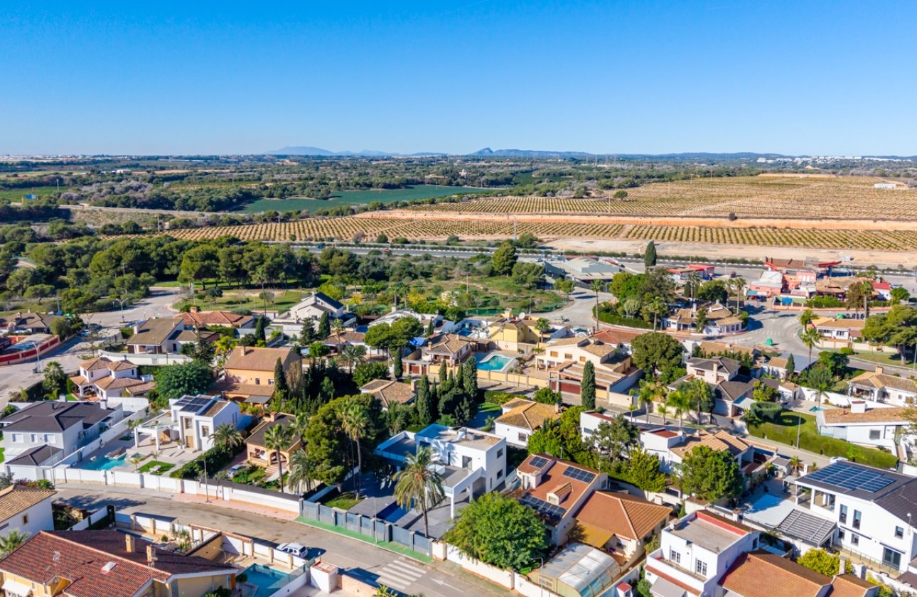 Resale - Villa - Campoamor