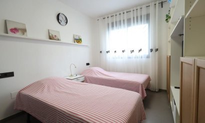 Reventa - Bungalow - Orihuela Costa - La Zenia