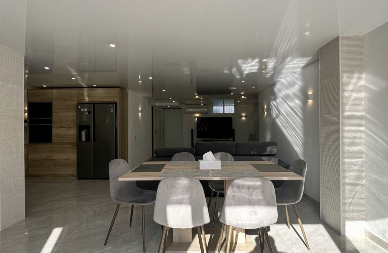 Reventa - Villa - Orihuela Costa - Los Altos