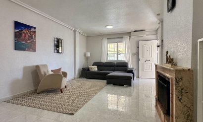 Reventa - Villa - Orihuela Costa - Los Altos