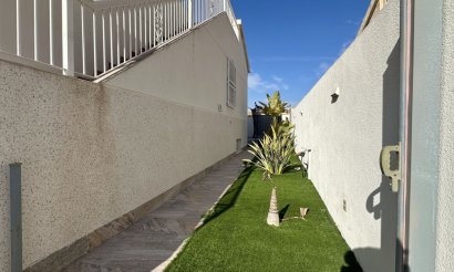 Reventa - Villa - Orihuela Costa - Los Altos