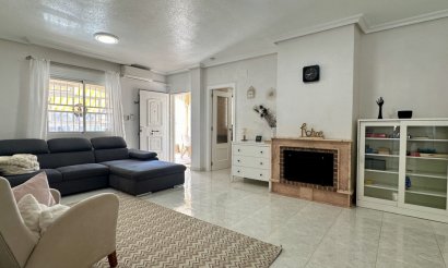 Reventa - Villa - Orihuela Costa - Los Altos