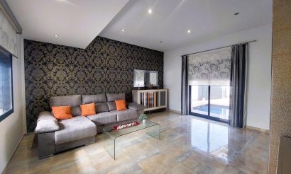 Resale - Villa - Pilar de la Horadada - Torre de la Horadada