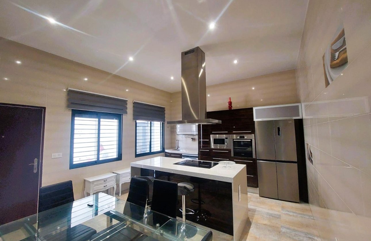 Resale - Villa - Pilar de la Horadada - Torre de la Horadada