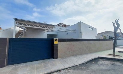 Resale - Villa - Pilar de la Horadada - Torre de la Horadada