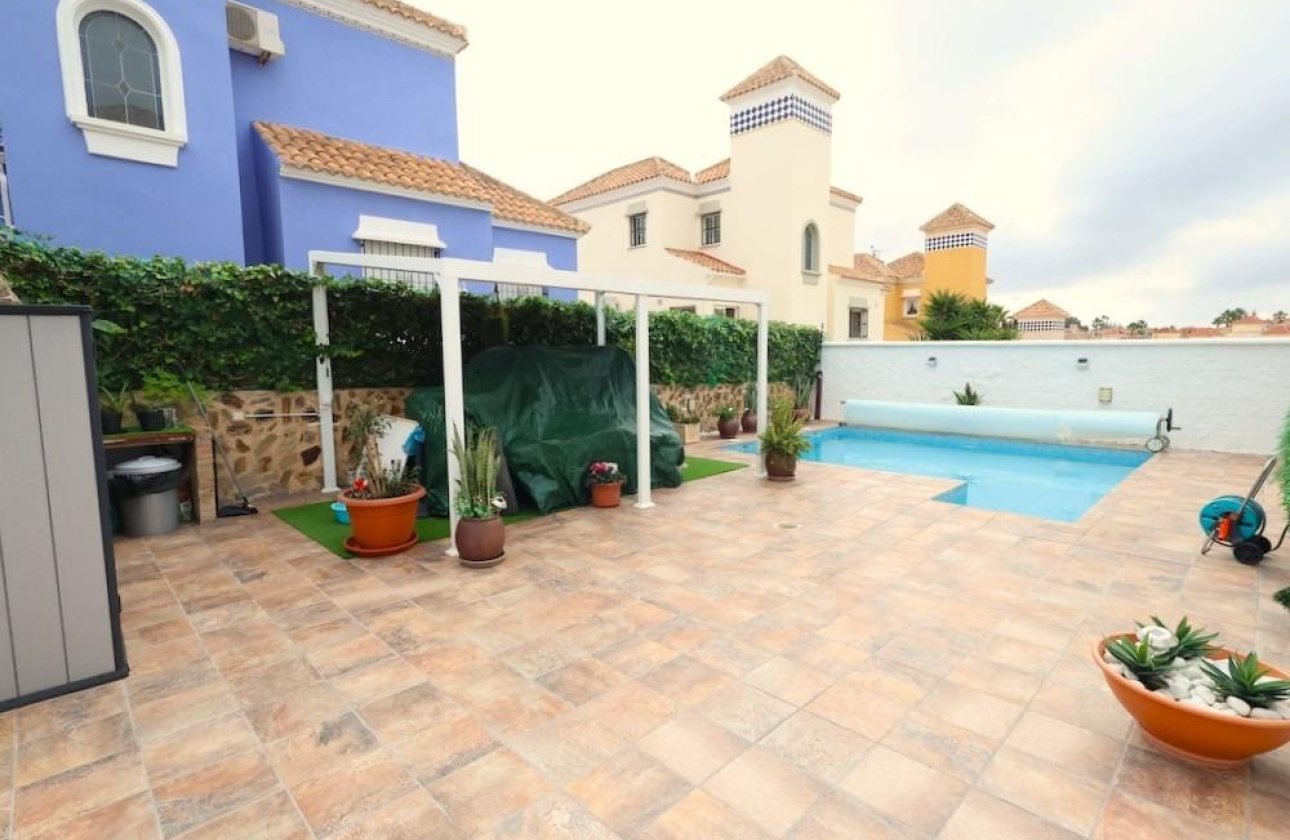 Revente - Villa - San Miguel de Salinas - Las filipinas