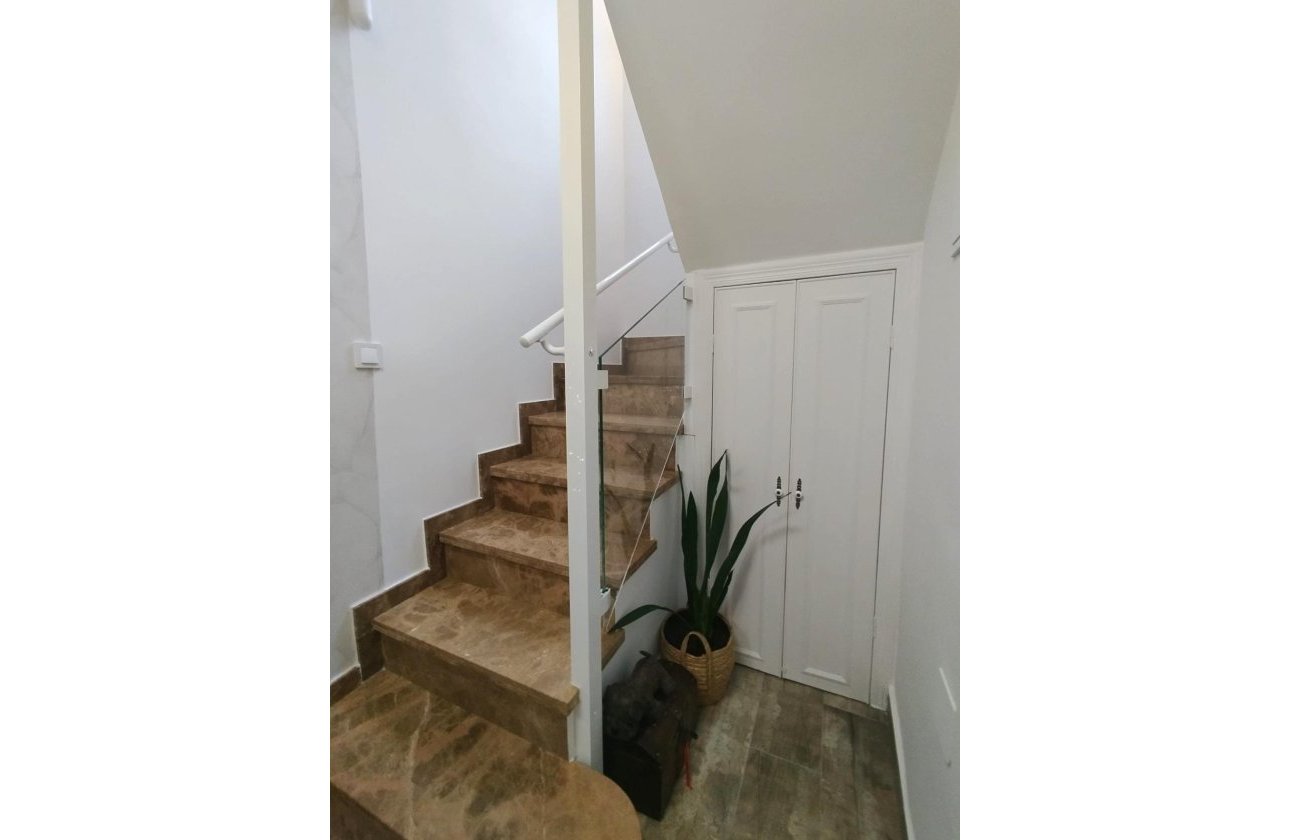 Revente - Villa - San Miguel de Salinas - Las filipinas