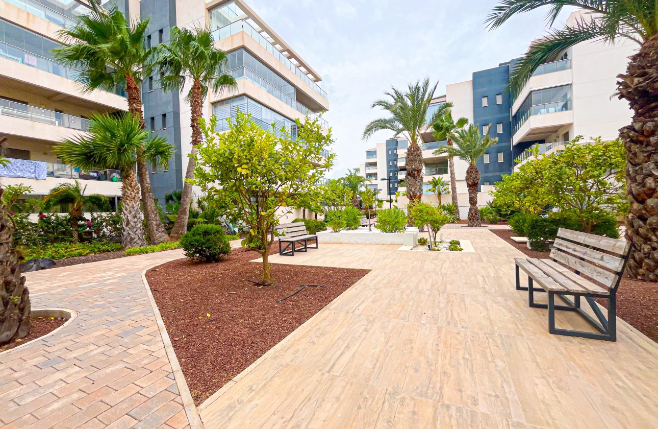 Resale - Apartment / flat - Orihuela Costa - Villamartín