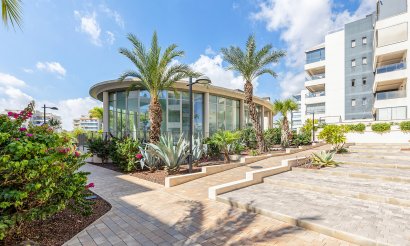 Resale - Apartment / flat - Orihuela Costa - Villamartín