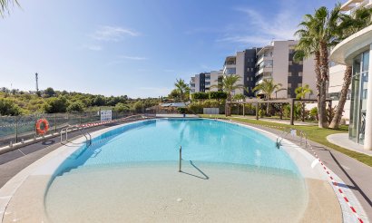Resale - Apartment / flat - Orihuela Costa - Villamartín