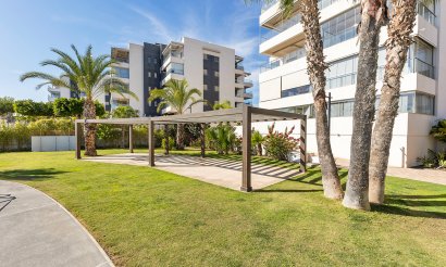Resale - Apartment / flat - Orihuela Costa - Villamartín