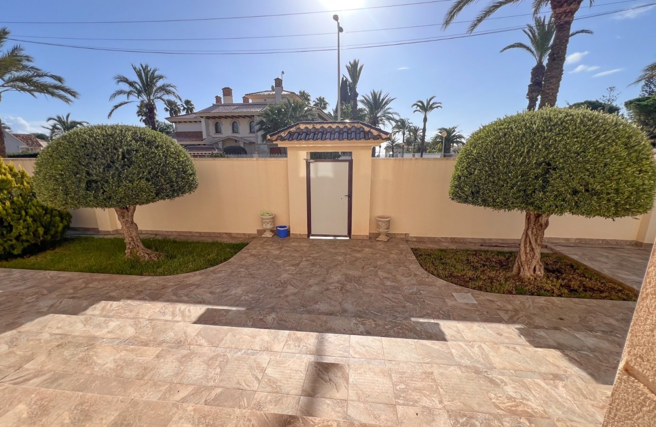 Revente - Villa - Orihuela Costa