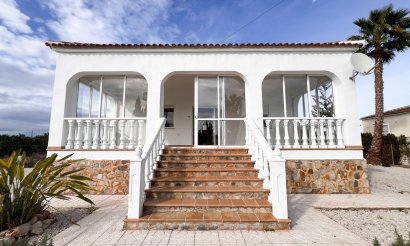 Resale - Villa - Dolores
