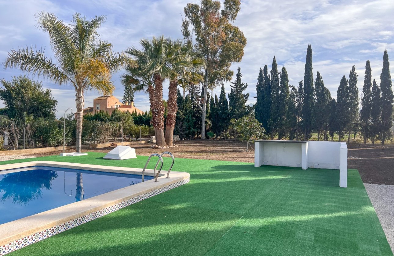 Resale - Villa - Dolores