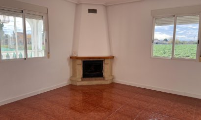 Resale - Villa - Dolores