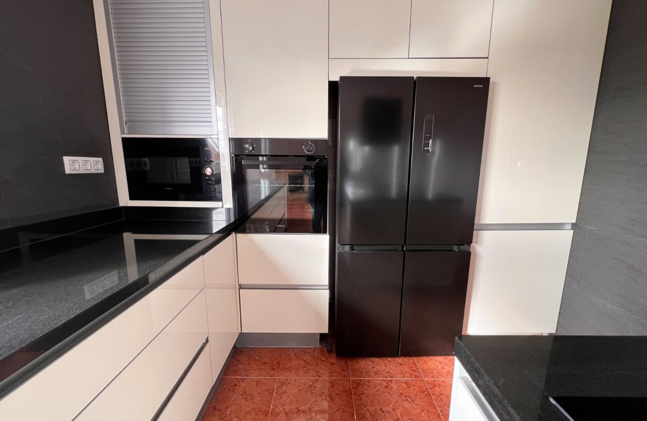 Resale - Villa - Dolores