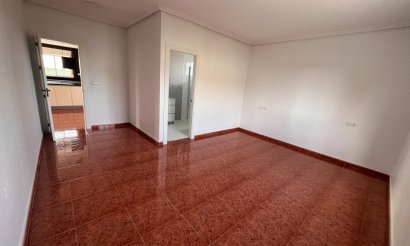 Resale - Villa - Dolores