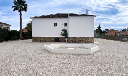 Resale - Villa - Dolores