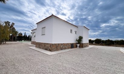 Resale - Villa - Dolores