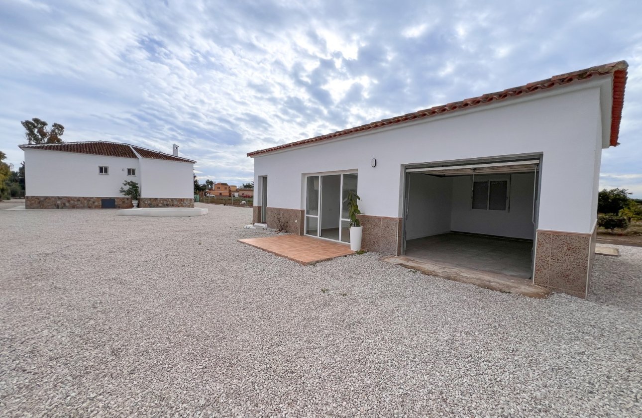 Resale - Villa - Dolores