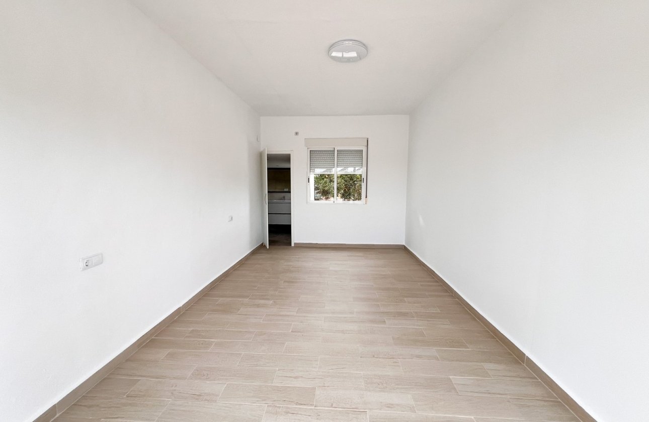 Resale - Villa - Dolores