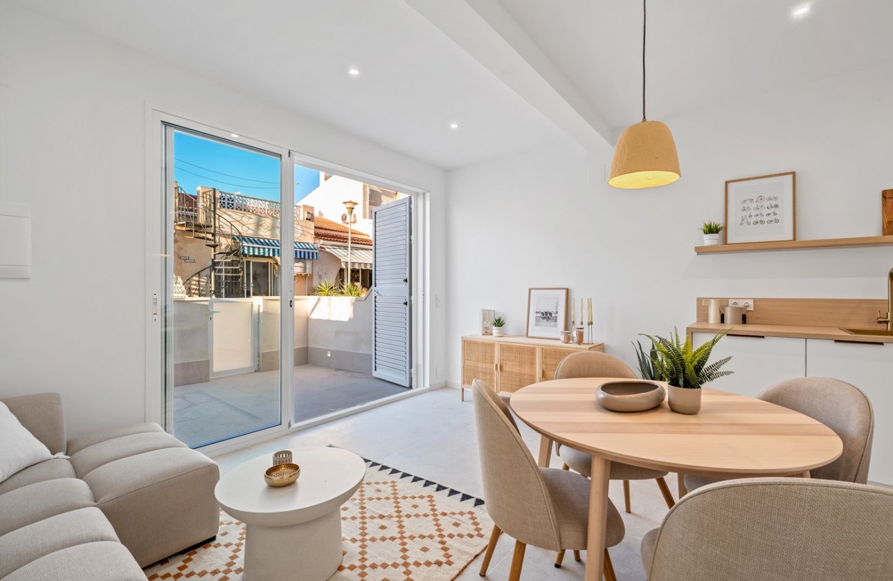 Resale - Villa - Torrevieja - El Chaparral