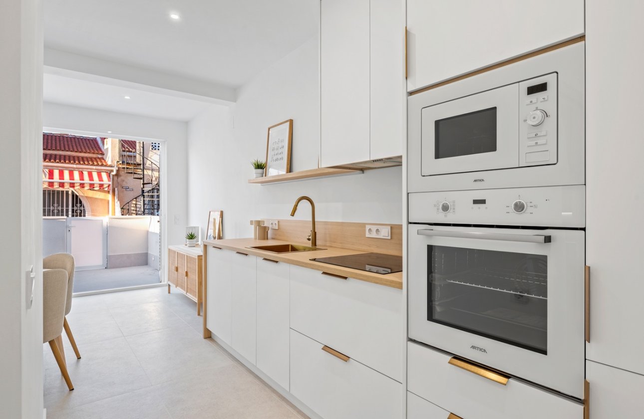 Resale - Villa - Torrevieja - El Chaparral