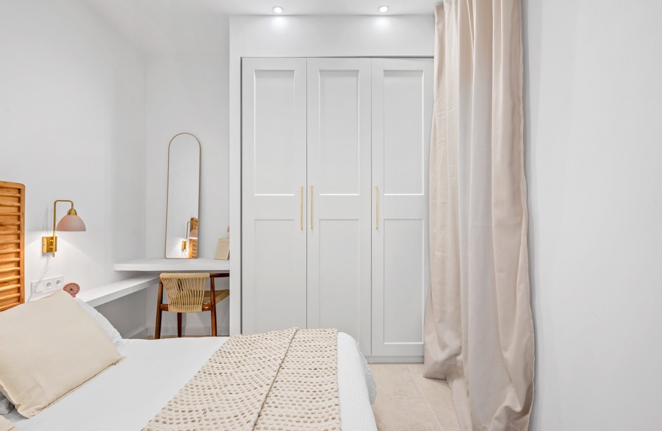 Resale - Villa - Torrevieja - El Chaparral