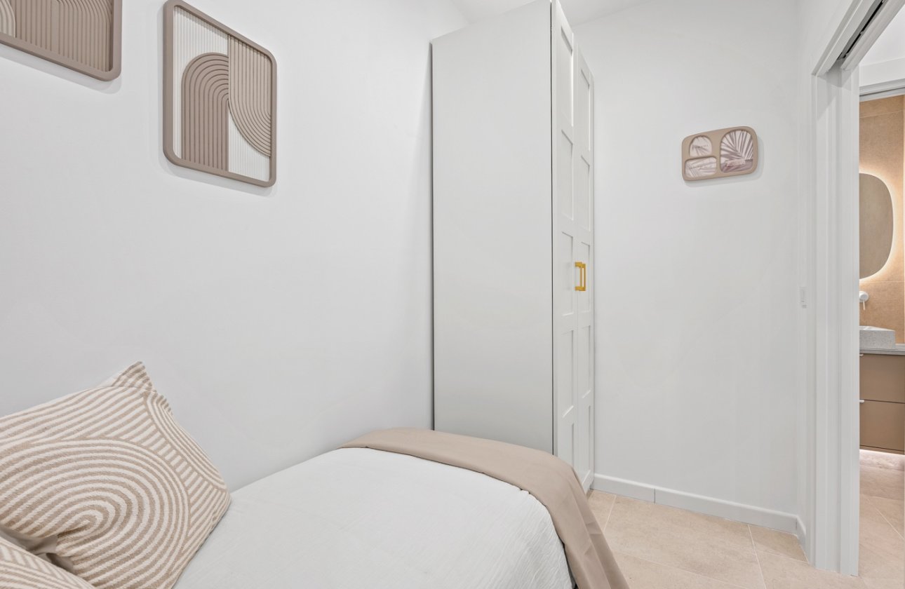 Resale - Villa - Torrevieja - El Chaparral