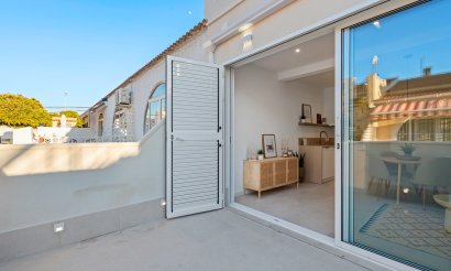 Resale - Villa - Torrevieja - El Chaparral