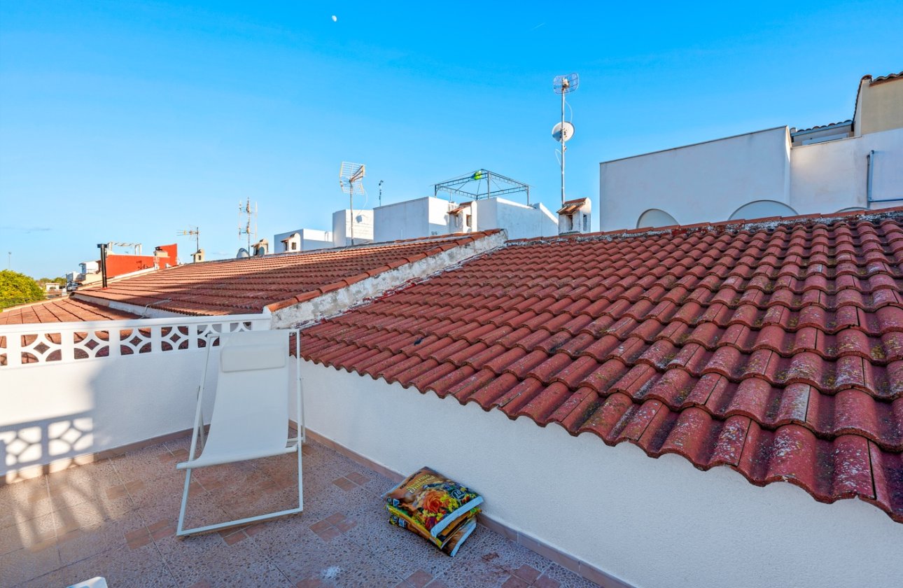 Resale - Villa - Torrevieja - El Chaparral