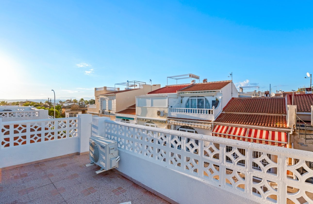 Resale - Villa - Torrevieja - El Chaparral