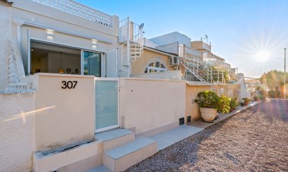 Resale - Villa - Torrevieja - El Chaparral