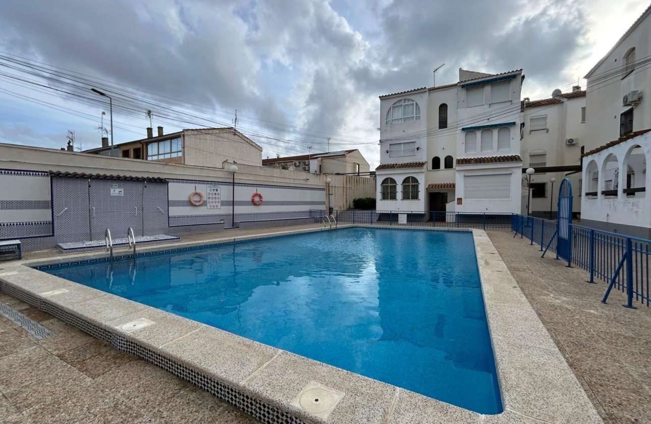 Resale - Apartment / flat - San Miguel de Salinas
