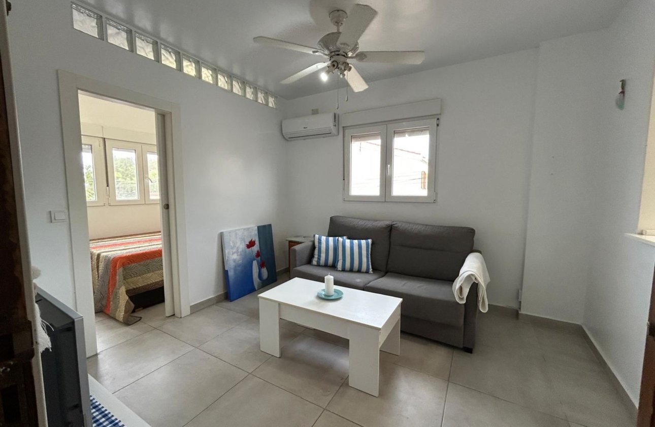 Resale - Apartment / flat - San Miguel de Salinas