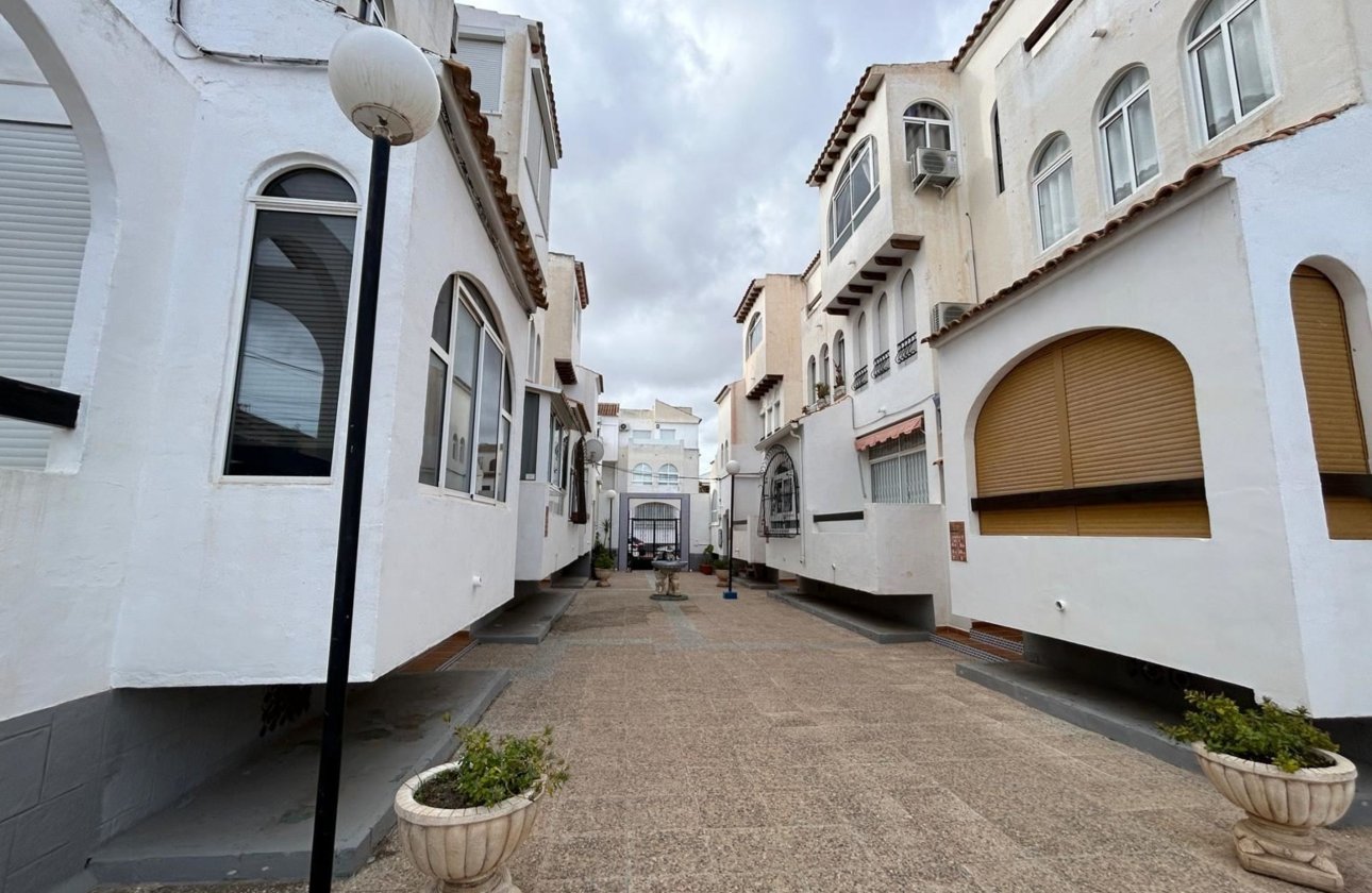 Resale - Apartment / flat - San Miguel de Salinas