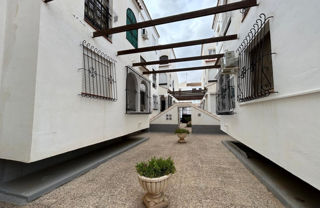 Resale - Apartment / flat - San Miguel de Salinas