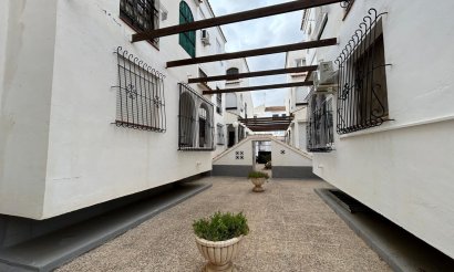 Resale - Apartment / flat - San Miguel de Salinas