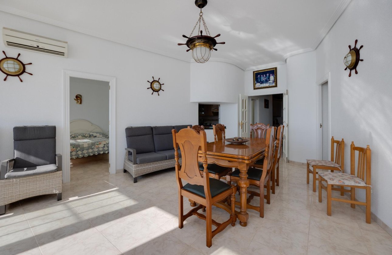 Resale - Apartment / flat - Torrevieja